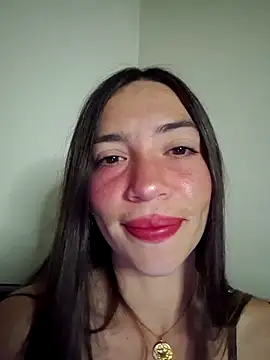 Snapshot of loveuu-bae chatting on 11, 11, 2025 loveuu-bae online show from 11, 11, 2025