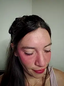 loveuu-bae online show from 16, 12, 2025