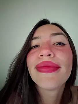 Snapshot of loveuu-bae chatting on 15, 9, 2025 loveuu-bae online show from 15, 9, 2025