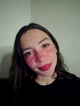 Snapshot of loveuu-bae chatting on 7, 10, 2025 loveuu-bae online show from 7, 10, 2025