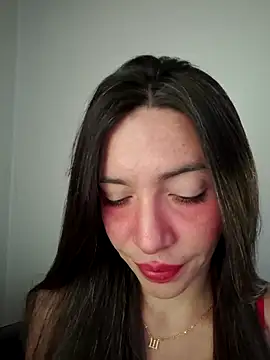 Snapshot of loveuu-bae chatting on 3, 10, 2025 loveuu-bae online show from 3, 10, 2025