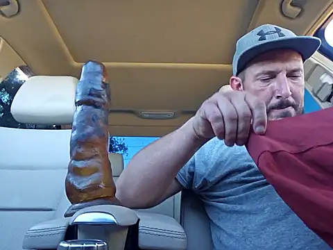 UncutHammer69 online show from 2, 10, 2025