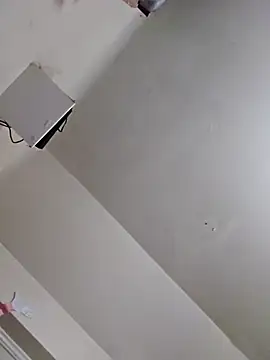 UncutHammer69 online show from 12, 9, 2025