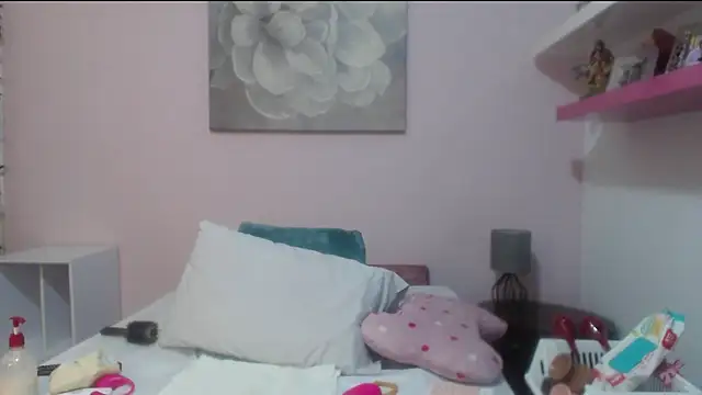 CindyCrawford online show from 4, 10, 2025