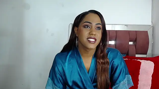 LoraineBigCockTs online show from 16, 9, 2025