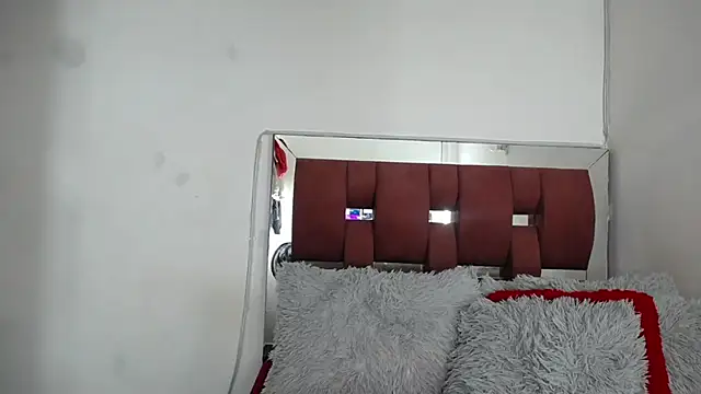 LoraineBigCockTs online show from 11, 11, 2025