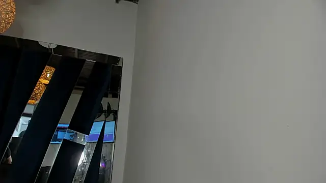 Snapshot of moonsweet1 chatting on 12, 3, 2025 moonsweet1 online show from 12, 3, 2025