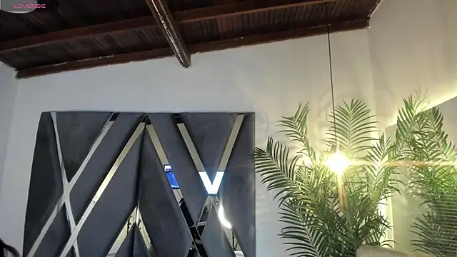 Snapshot of moonsweet1 chatting on 9, 9, 2025 moonsweet1 online show from 9, 9, 2025