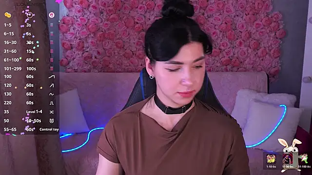 Snapshot of EmilyCandyy chatting on 7, 5, 2026 EmilyCandyy online show from 7, 5, 2026