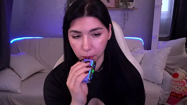 EmilyCandyy online show from 13, 11, 2025