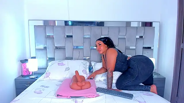 Cammiila online show from 9, 1, 2026