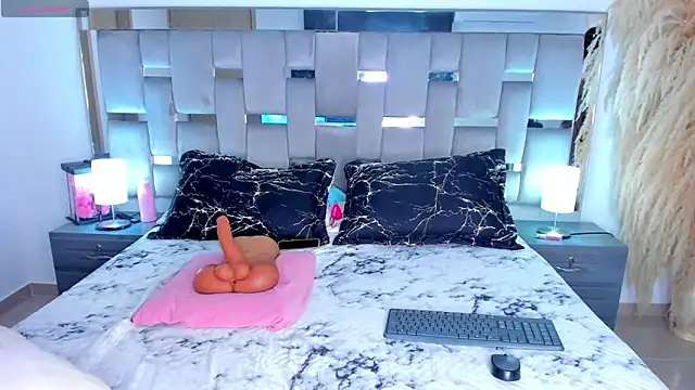 Cammiila online show from 15, 3, 2026