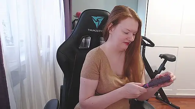 Lady Inari online show from 15, 10, 2025