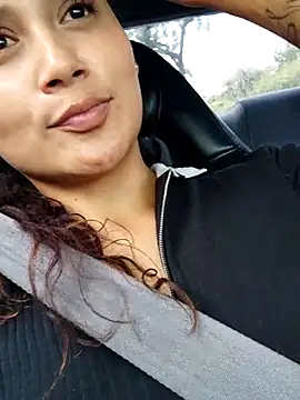 kinky milaxh online show from 26, 2, 2025