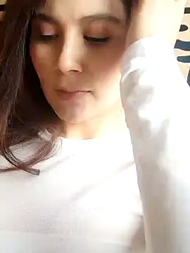 kinky milaxh online show from 4, 2, 2025