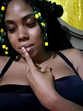 Snapshot of HONEYSWEETS_LIVE chatting on 23, 4, 2026 HONEYSWEETS LIVE online show from 23, 4, 2026