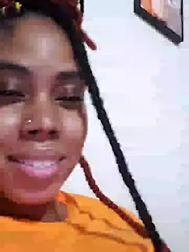 Snapshot of HONEYSWEETS_LIVE chatting on 12, 2, 2026 HONEYSWEETS LIVE online show from 12, 2, 2026