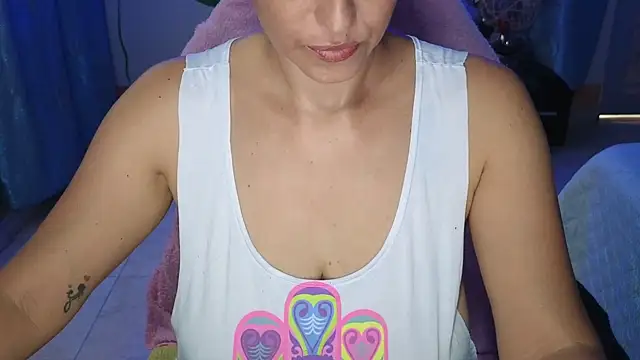 caro mature wild hot online show from 10, 12, 2024