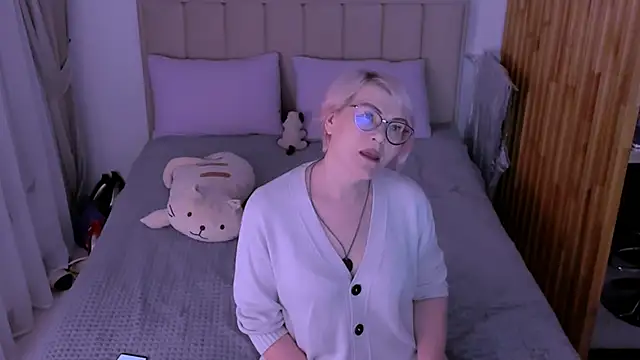 sabrinamacmarren online show from 16, 3, 2026