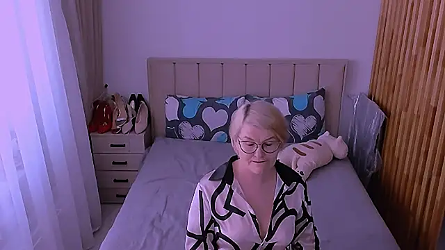 sabrinamacmarren online show from 19, 5, 2026