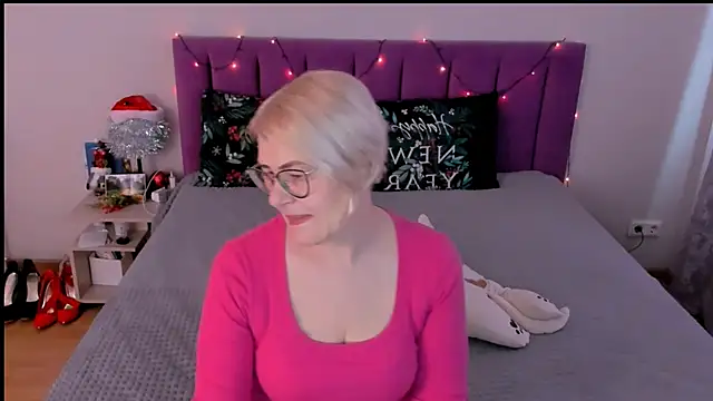 sabrinamacmarren online show from 13, 1, 2026