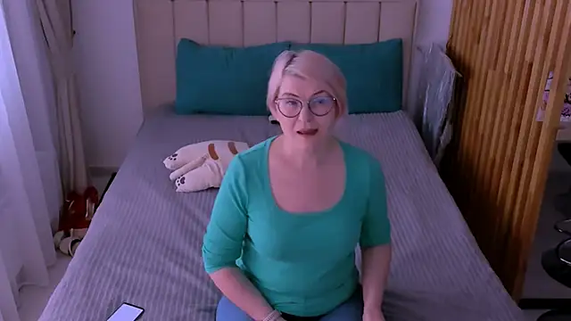 sabrinamacmarren online show from 1, 3, 2026