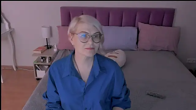 sabrinamacmarren online show from 19, 3, 2025