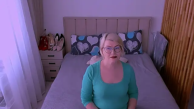 sabrinamacmarren online show from 23, 5, 2026