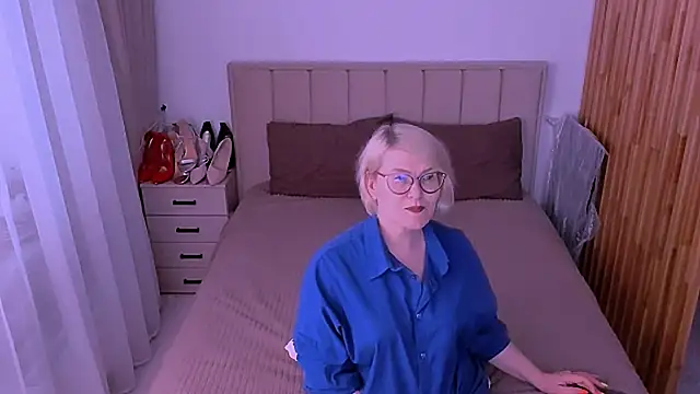 sabrinamacmarren online show from 29, 5, 2026
