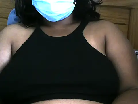 Snapshot of Artinah22 chatting on 11, 2, 2026 Artinah22 online show from 11, 2, 2026