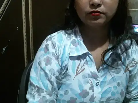 Snapshot of UrsMansi chatting on 12, 10, 2025 UrsMansi online show from 12, 10, 2025