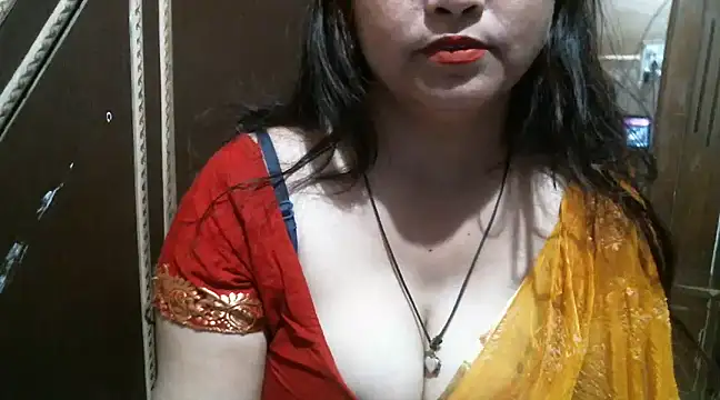 Snapshot of UrsMansi chatting on 24, 2, 2025 UrsMansi online show from 24, 2, 2025