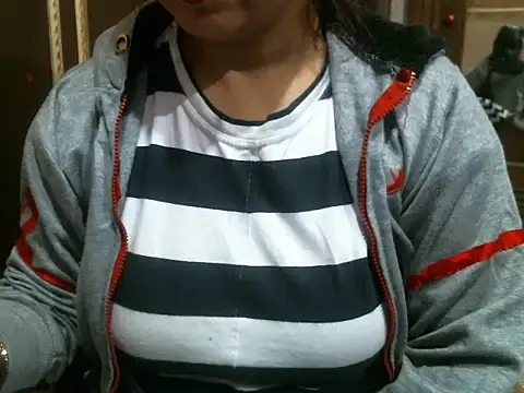 Snapshot of UrsMansi chatting on 26, 11, 2025 UrsMansi online show from 26, 11, 2025