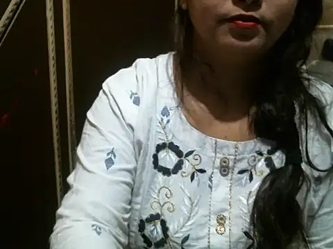 Snapshot of UrsMansi chatting on 11, 11, 2025 UrsMansi online show from 11, 11, 2025