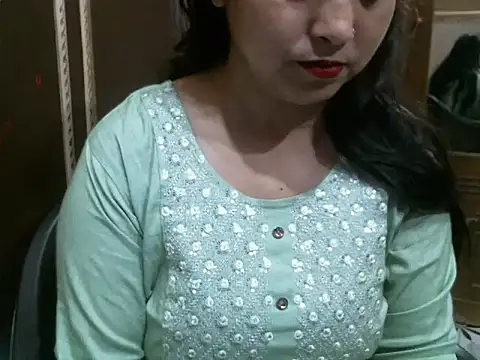 Snapshot of UrsMansi chatting on 6, 11, 2025 UrsMansi online show from 6, 11, 2025