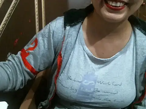 Snapshot of UrsMansi chatting on 22, 11, 2025 UrsMansi online show from 22, 11, 2025