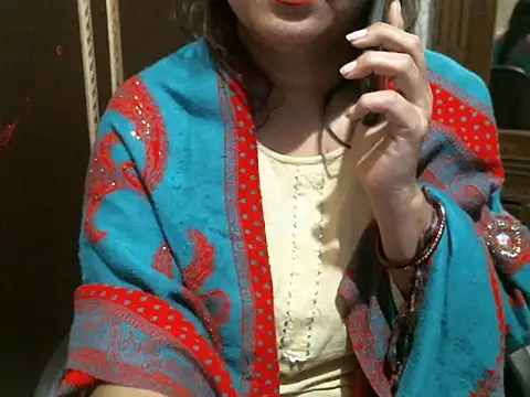 Snapshot of UrsMansi chatting on 28, 11, 2025 UrsMansi online show from 28, 11, 2025