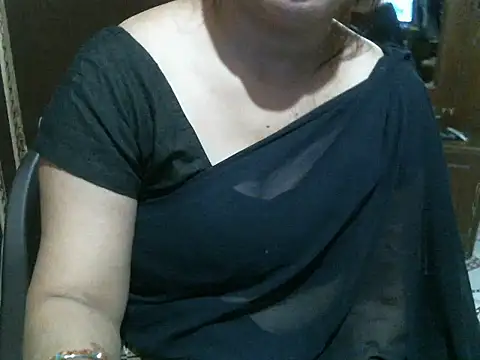 Snapshot of UrsMansi chatting on 14, 10, 2025 UrsMansi online show from 14, 10, 2025