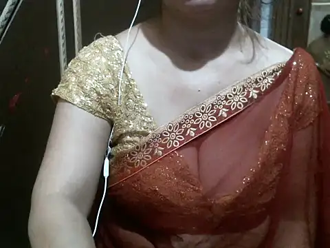 Snapshot of UrsMansi chatting on 4, 11, 2025 UrsMansi online show from 4, 11, 2025