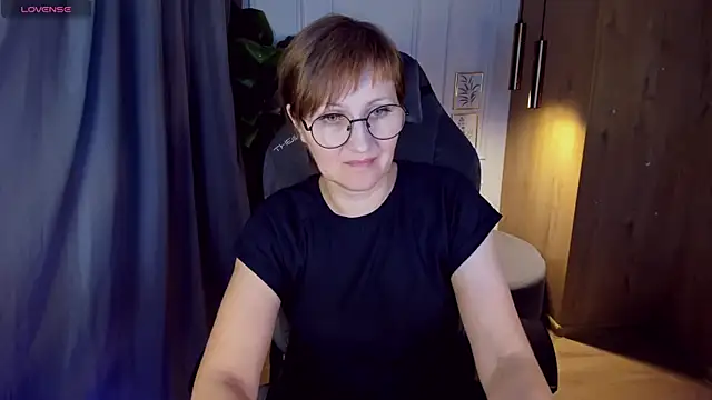 Snapshot of Paris_Cherry chatting on 22, 2, 2025 Paris Cherry online show from 22, 2, 2025