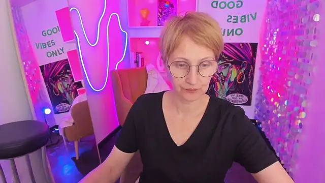 Paris Cherry online show from 3, 5, 2026
