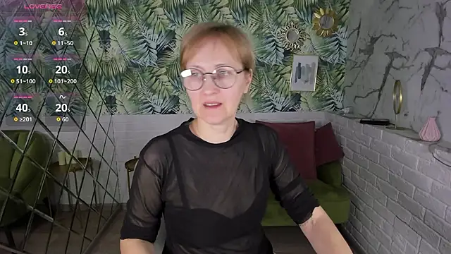 Paris Cherry online show from 7, 2, 2026