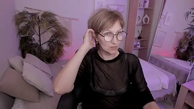 Paris Cherry online show from 9, 7, 2026