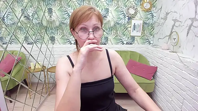 Snapshot of Paris_Cherry chatting on 13, 3, 2025 Paris Cherry online show from 13, 3, 2025