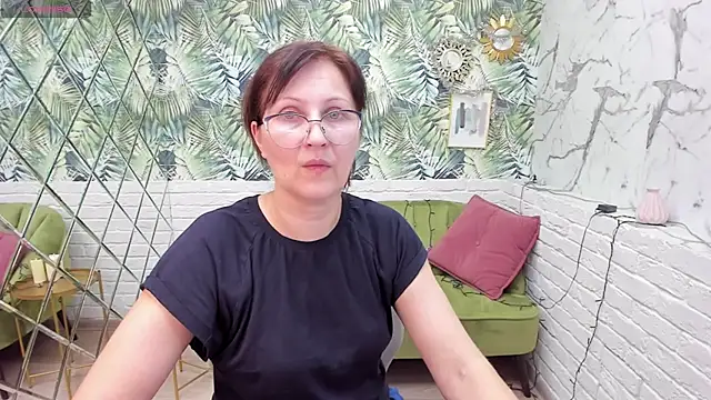 Snapshot of Paris_Cherry chatting on 7, 1, 2025 Paris Cherry online show from 7, 1, 2025