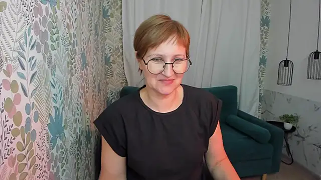 Snapshot of Paris_Cherry chatting on 20, 2, 2025 Paris Cherry online show from 20, 2, 2025