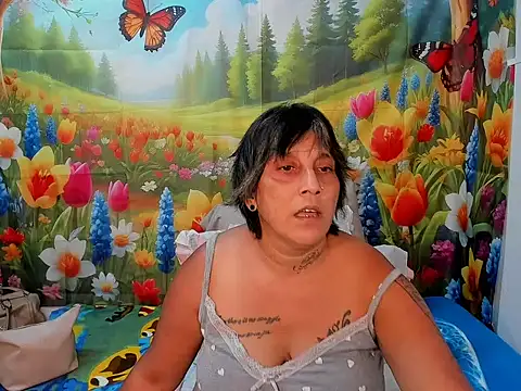 Snapshot of indianroxy chatting on 12, 10, 2025 indianroxy online show from 12, 10, 2025