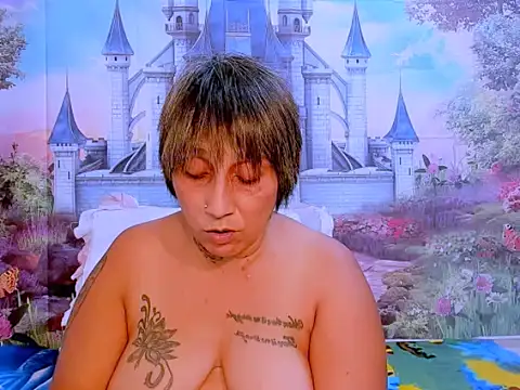 Snapshot of indianroxy chatting on 15, 9, 2025 indianroxy online show from 15, 9, 2025