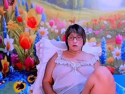 Snapshot of indianroxy chatting on 8, 10, 2025 indianroxy online show from 8, 10, 2025