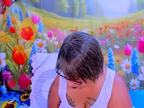 Snapshot of indianroxy chatting on 5, 11, 2025 indianroxy online show from 5, 11, 2025